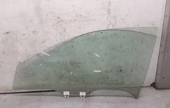 Honda Accord Front door window glass four-door