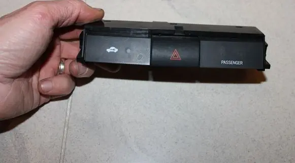 Toyota Corolla Verso AR10 Hazard light switch 153965