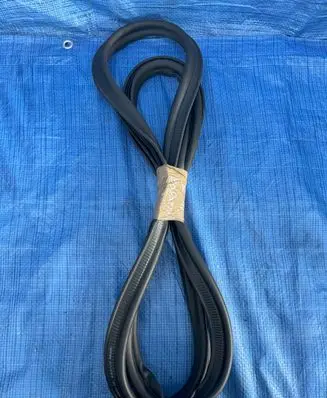 Renault Megane E-Tech Seal rubber (tailgate) 