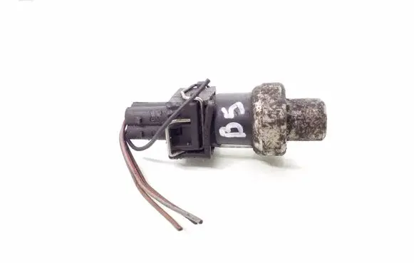 Volkswagen PASSAT B5.5 Air conditioning (A/C) pressure sensor 8D0959482B