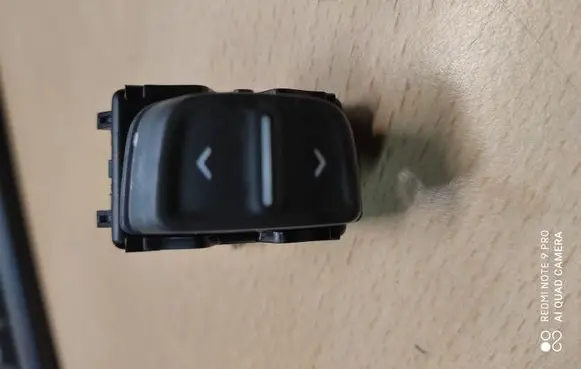 Dacia Sandero Electric window control switch 254214937R