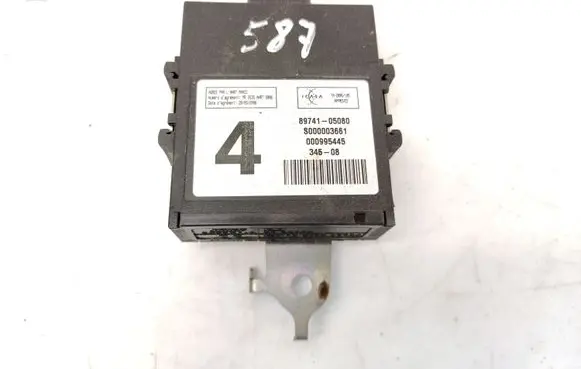 Toyota Avensis T270 Door control unit/module 8974105080 S000003661