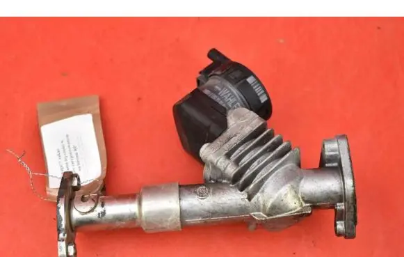 BMW 1 E82 E88 EGR valve 7563241
