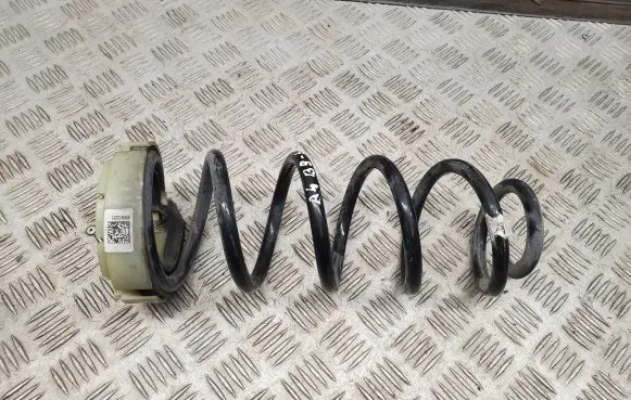 Audi A4 S4 B9 Front coil spring 8W0413333 8W0411105