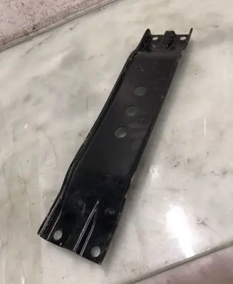 Hyundai Kona II Muffler mount bracket/holder 