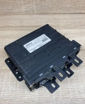 Audi A4 S4 B5 8D Gearbox control unit/module 01N927733CM 5WK33217