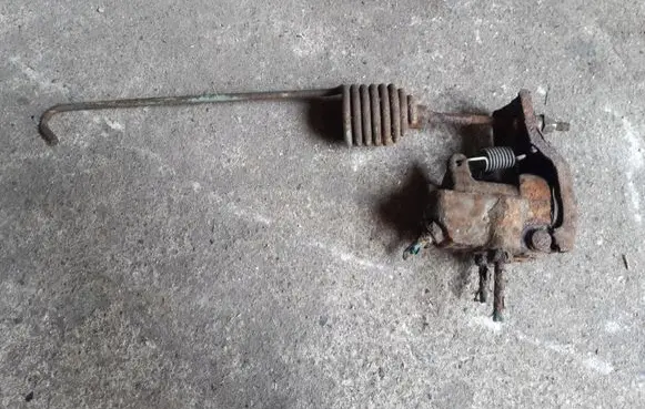 Mercedes-Benz Sprinter W901 W902 W903 W904 Brake power pressure regulator 