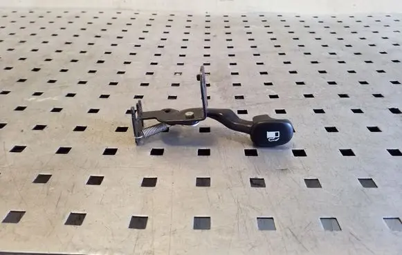 KIA Sportage Fuel cap release pull handle 