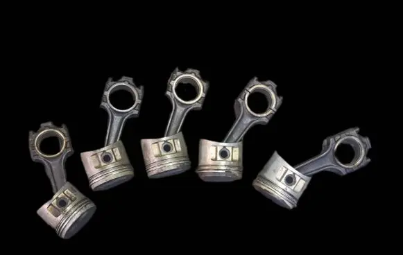 BMW 6 E24 Piston with connecting rod 086079