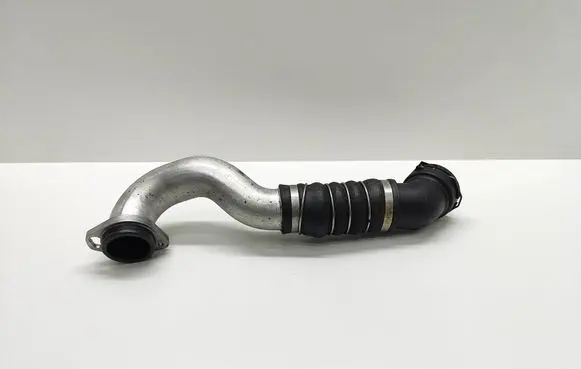 BMW 5 E60 E61 Intercooler hose/pipe 7798438 779843802 11884410