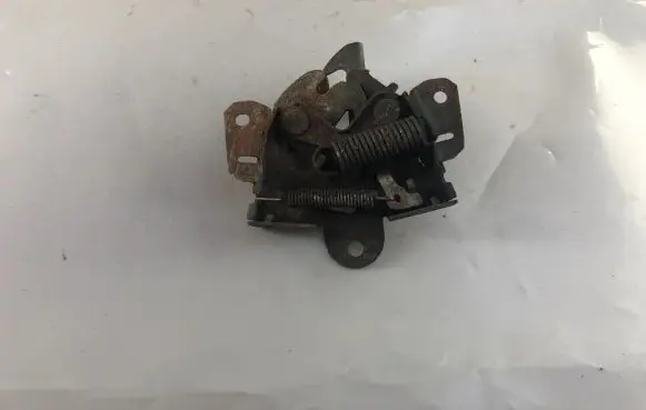 Mitsubishi Pajero Pinin Engine bonnet/hood lock/catch