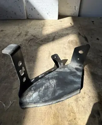 Nissan NV400 Front bumper mounting bracket 49815R