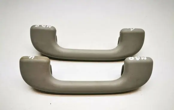 Mercedes-Benz R W251 Front interior roof grab handle A1648100051
