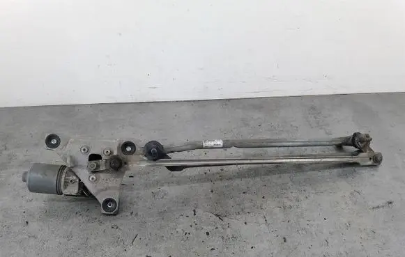 Volvo V50 Front wiper linkage 31253518