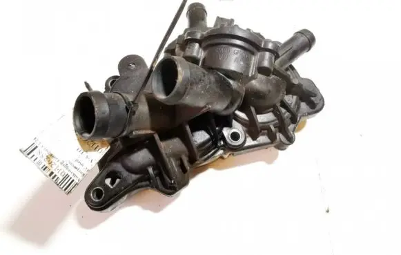 Volkswagen Golf VII Engine coolant pipe/hose 04e121600ad