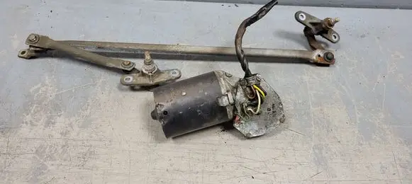 Mercedes-Benz 200 300 W123 Front wiper linkage and motor