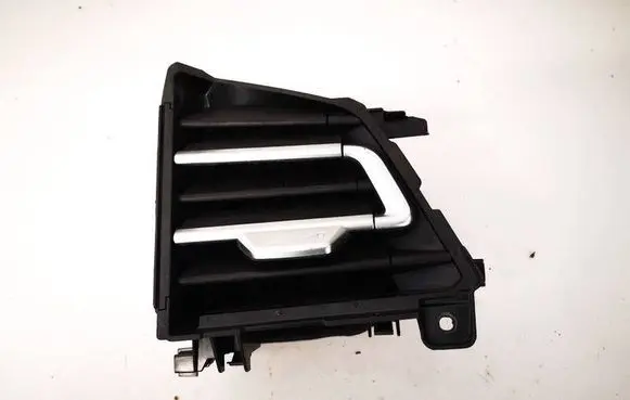 Audi Q4 e-tron Dash center air vent grill 89C820902 89C820902A