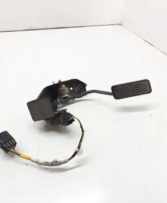 Toyota Avensis T250 Accelerator throttle pedal 8928152021 1983003041