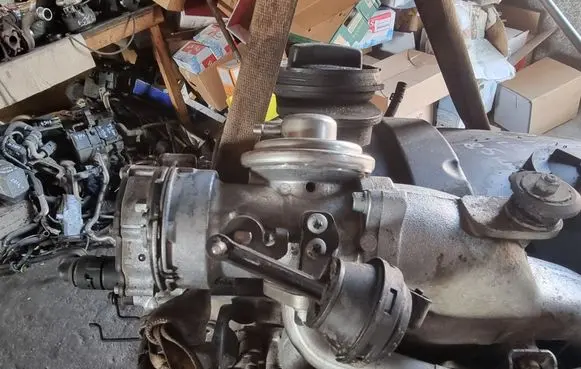Ford Galaxy EGR valve 038129637A