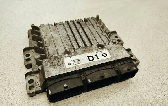 Nissan Qashqai Engine control unit/module 237104EA0B 842105274 S180193103A
