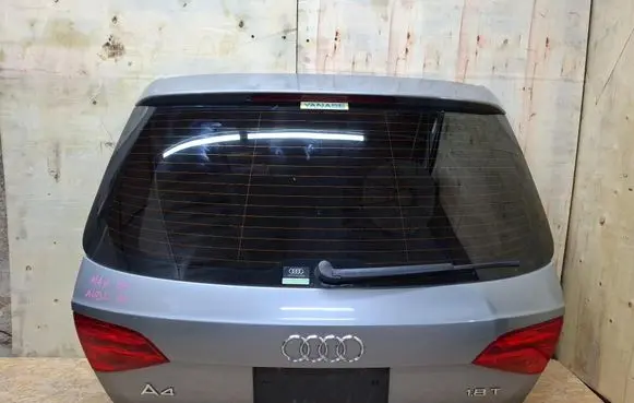 Audi A4 S4 B8 8K Tailgate/trunk/boot lid 