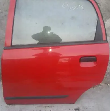 Suzuki Alto Rear door