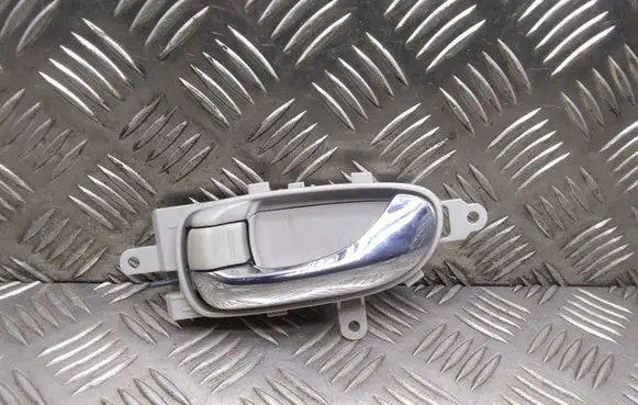 Nissan Leaf I (ZE0) Front door interior handle