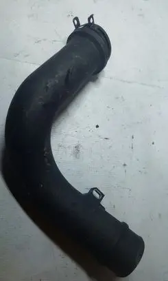Mazda 6 Air intake hose/pipe R2AA13231
