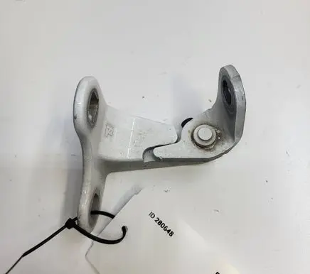 Tesla Model Y Front door lower hinge 3061287
