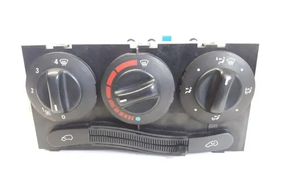 Mercedes-Benz A W168 Climate control unit 1688300385