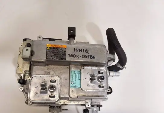 Hyundai Ioniq Voltage converter inverter 366002B586