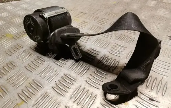 Mini One - Cooper R50 - 53 Rear seatbelt 7055962