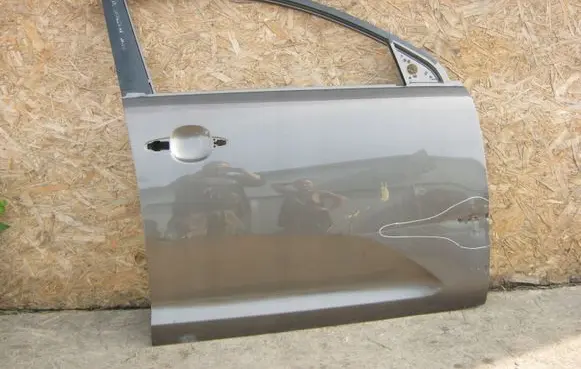 KIA Sportage Front door