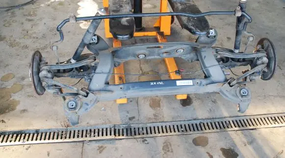 Mercedes-Benz SLK R172 Rear axle beam 205KM