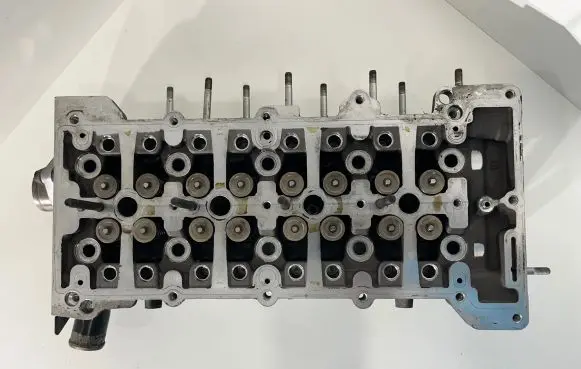 Opel Insignia A Engine head 55576540