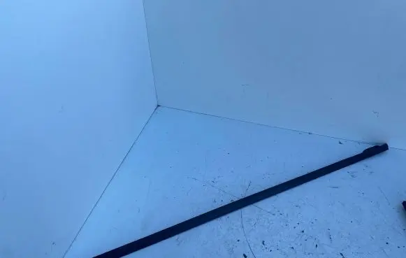 KIA Rio Front door glass trim molding