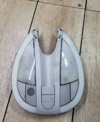 Mercedes-Benz E W211 Front seat light A2118205301 0002617527 2JM00825645