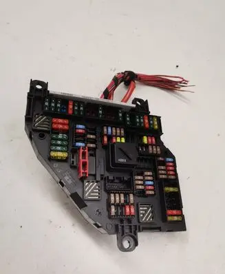 BMW 5 F10 F11 Fuse module 9264923