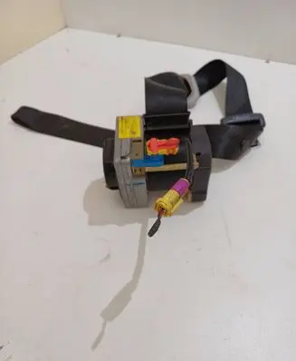 Volkswagen New Beetle Front seatbelt 00064684