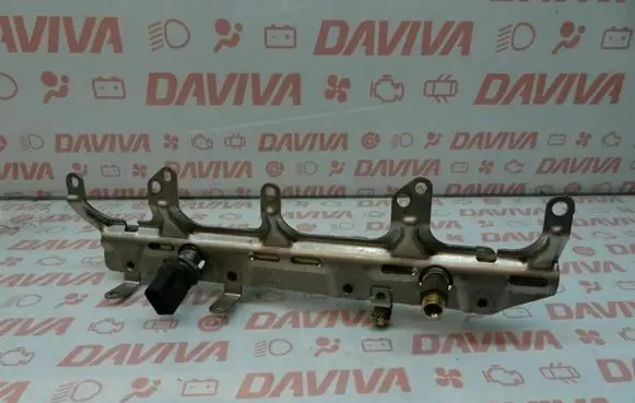 Audi A3 S3 8P Fuel main line pipe 06J133317
