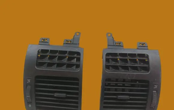 Volkswagen Touran I Dashboard air vent grill cover trim 