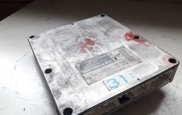 Toyota Yaris Engine control unit/module 8966152312