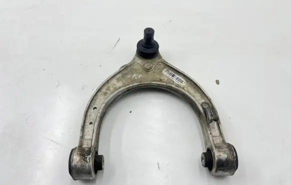 BMW 5 G30 G31 Front lower control arm/wishbone 6861185