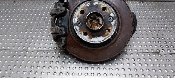 Renault Twingo III Front wheel hub spindle knuckle A4533320800 479387603R