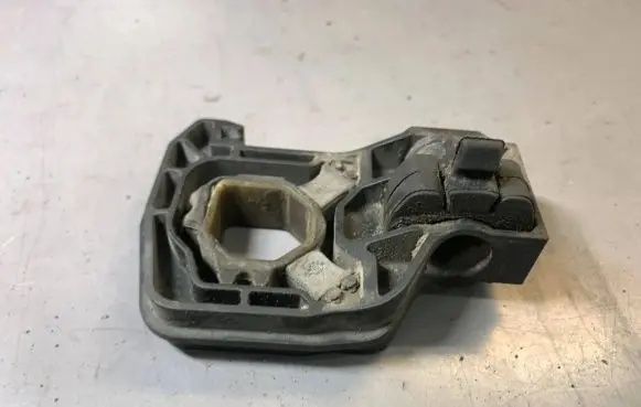 BMW 7 F01 F02 F03 F04 Radiator support slam panel bracket 17117575248