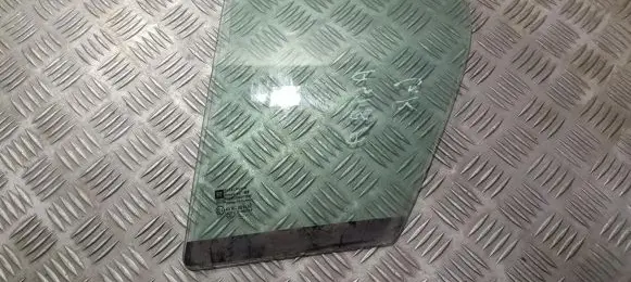 Rear vent window glass
