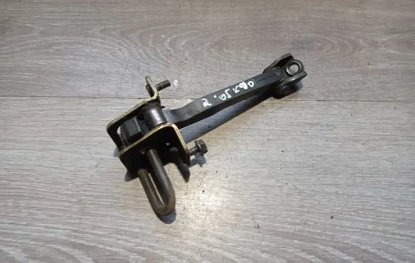 Volvo XC90 Rear door check strap stopper 8650061