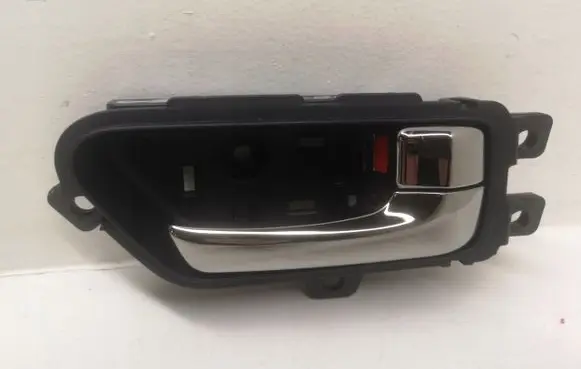 Hyundai Genesis Rear door interior handle trim KLAMKARODEK