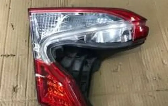 Toyota C-HR I Tailgate rear/tail lights 81590-f4010