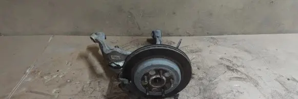 Jeep Grand Cherokee Rear wheel hub spindle/knuckle 68263733AA